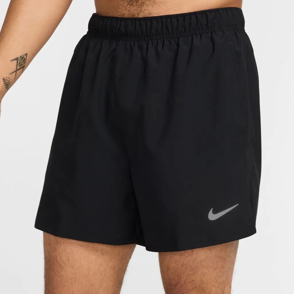 Fitness And Gym Shorts*Nike Df Chlgr 5in sh in Black