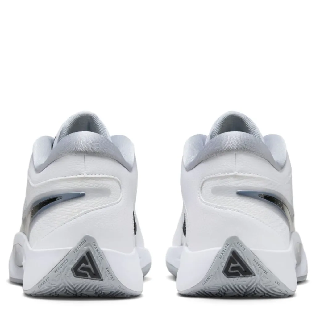 Trainers*Nike Freak 6 Low Top Sneakers in White