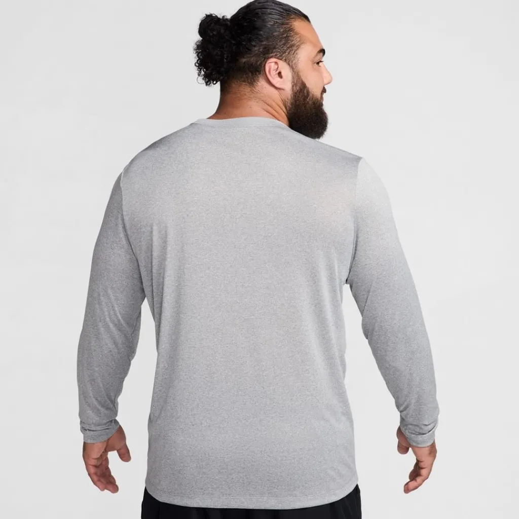 Fitness And Gymwear*Nike Legend Long Sleeve Crew Neck T-Shirt in Grey