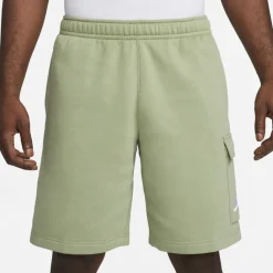 Shorts*Nike Mens Sportswear Club Cargo Shorts in Green