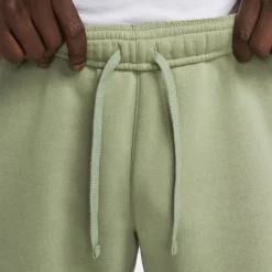 Shorts*Nike Mens Sportswear Club Cargo Shorts in Green