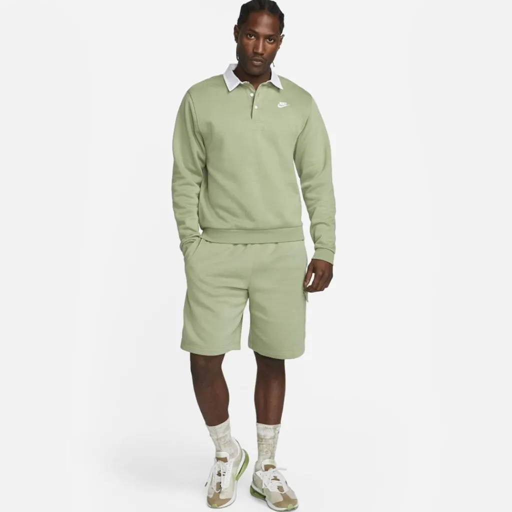 Shorts*Nike Mens Sportswear Club Cargo Shorts in Green
