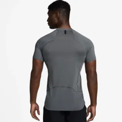 Fitness And Gymwear|Fitness And Gym Tops*Nike Pro Ss Top in Grey