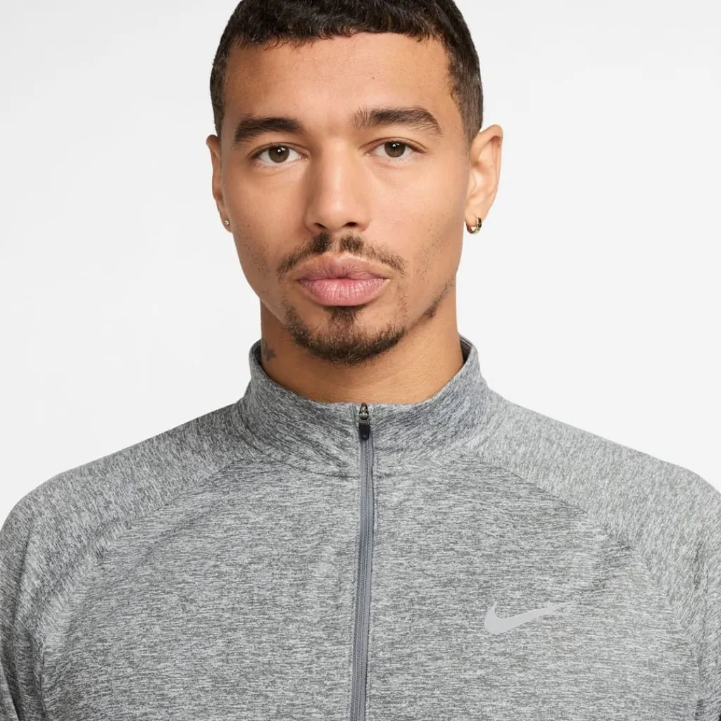 Fitness And Gymwear|Fitness And Gym Tops*Nike Stride Zip Neck Regular Fit T-Shirt in Grey
