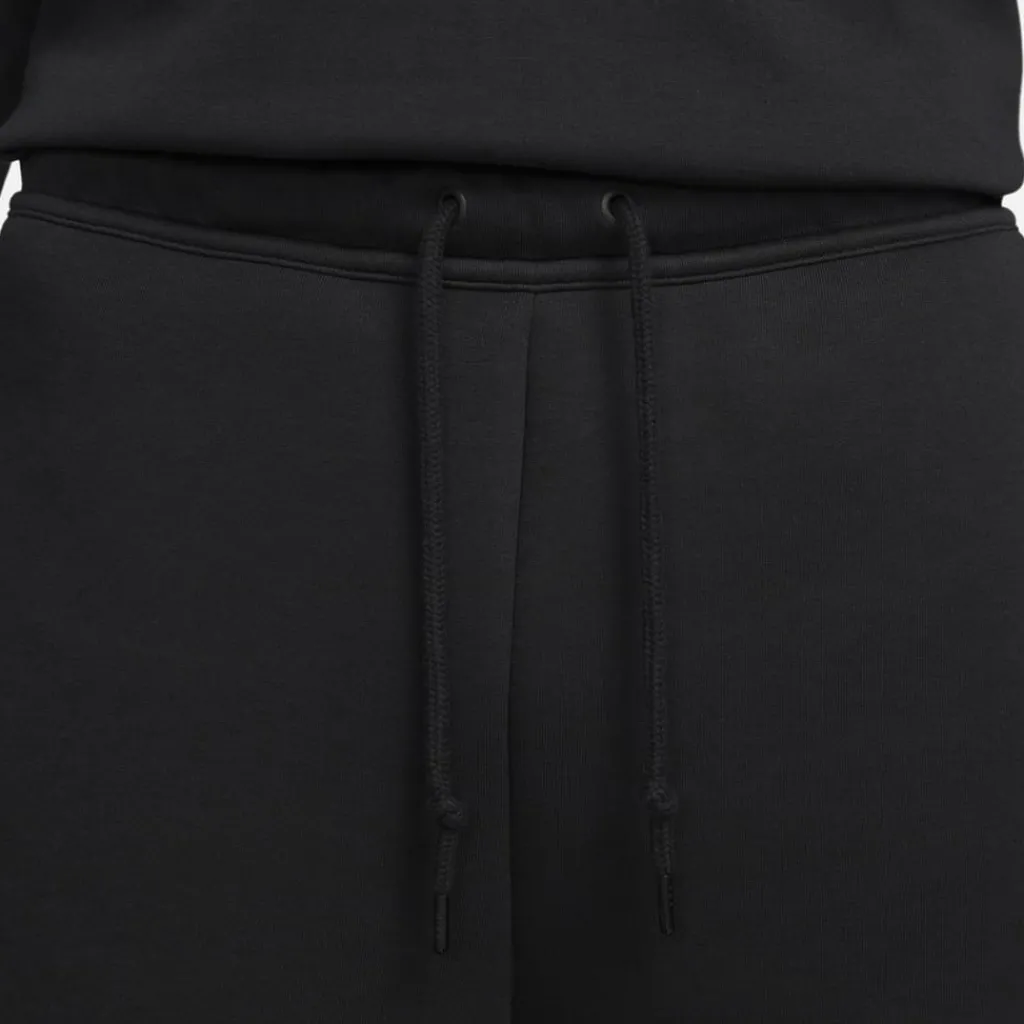Shorts*Nike Tech Sportswear Fleece Sweat Shorts in Black