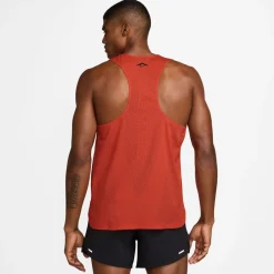 Fitness And Gymwear|Fitness And Gym Tops*Nike Trailwnd Singlt in Red