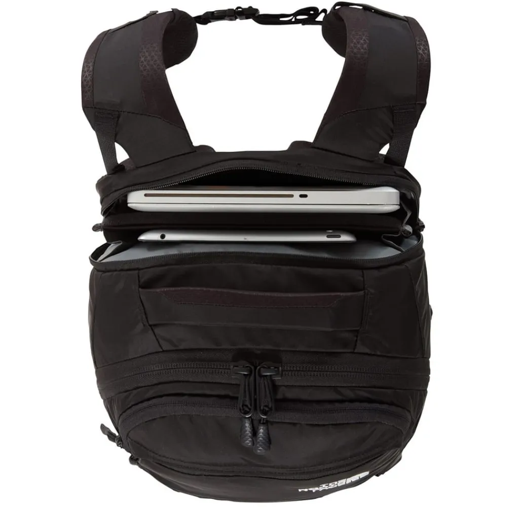 Bags*North Face Backpack in Black