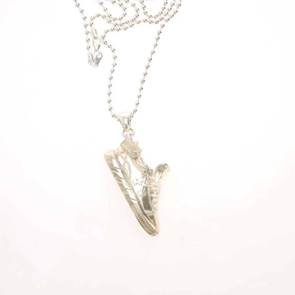Jewellery-Watches|Gifts*Off White Arrow Vulcanized Necklace in Silver