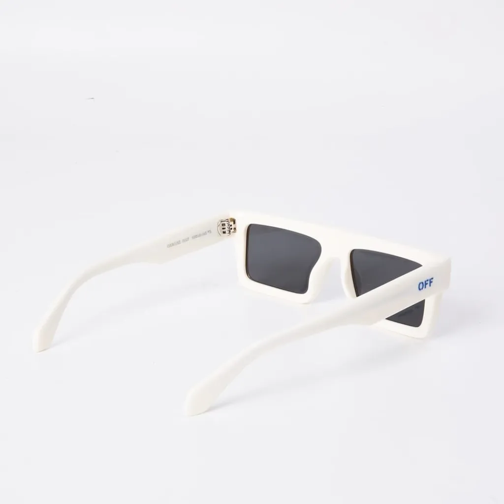 Sunglasses*Off White Off Chandler Sun 53 in White
