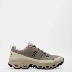 Shoes*On Cloudrock Low Wp Sn52 in Grey