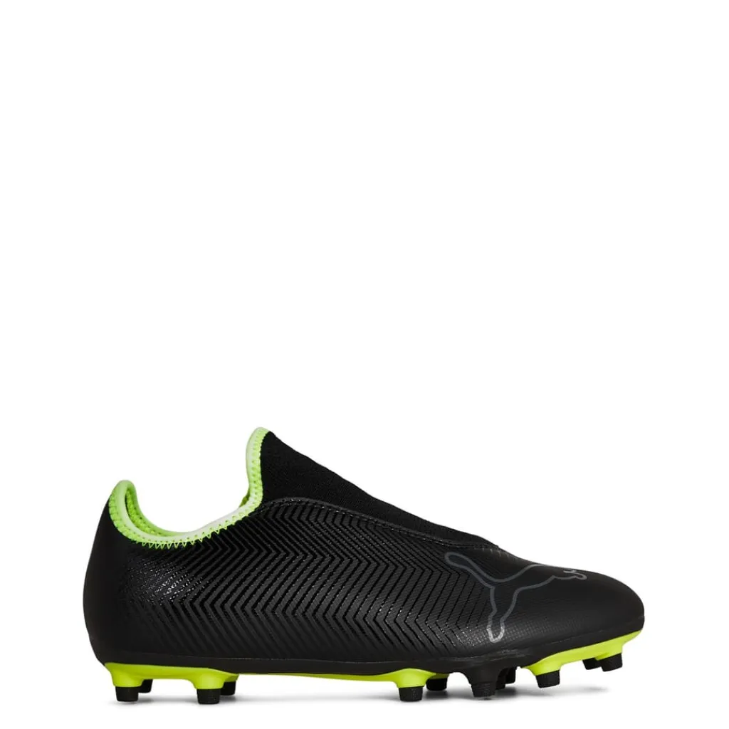Football Boots*Puma Finesse Firm Ground Football Boots in Black