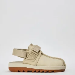 Beach Shoes*Reebok Beatnik in Beige