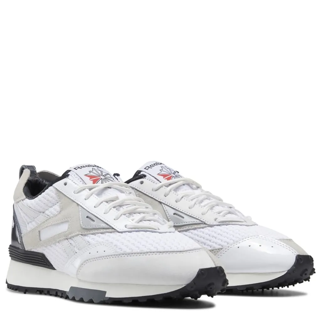 Fitness And Gym Footwear|Running Shoes*Reebok Engineered Garments Lx2200 Trainers in White