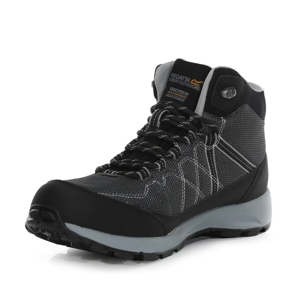 Boots*Regatta Lite Waterproof And Breathable Walking Boots in Black
