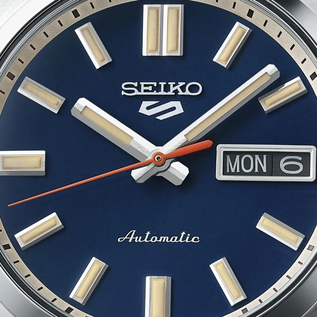 Jewellery-Watches*Seiko 5 Sports Snxs Watch in Silver
