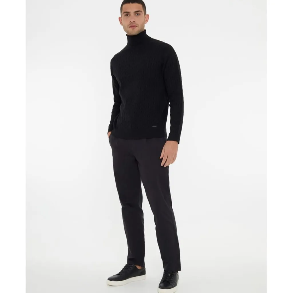 Knitwear*Threadbare Turtleneck Regular Fit Sweater in Black
