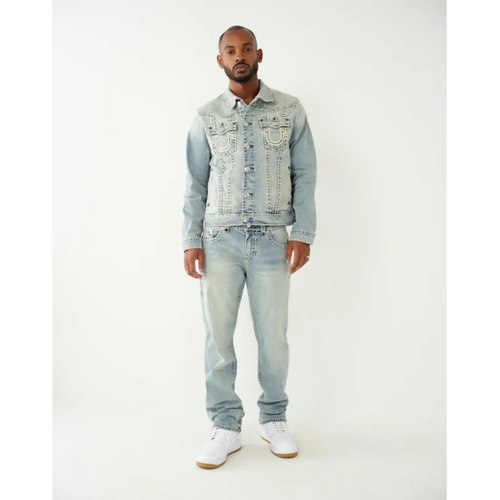 Jeans*True Religion Ricky Straight Fit Five Pocket Jeans in Blue
