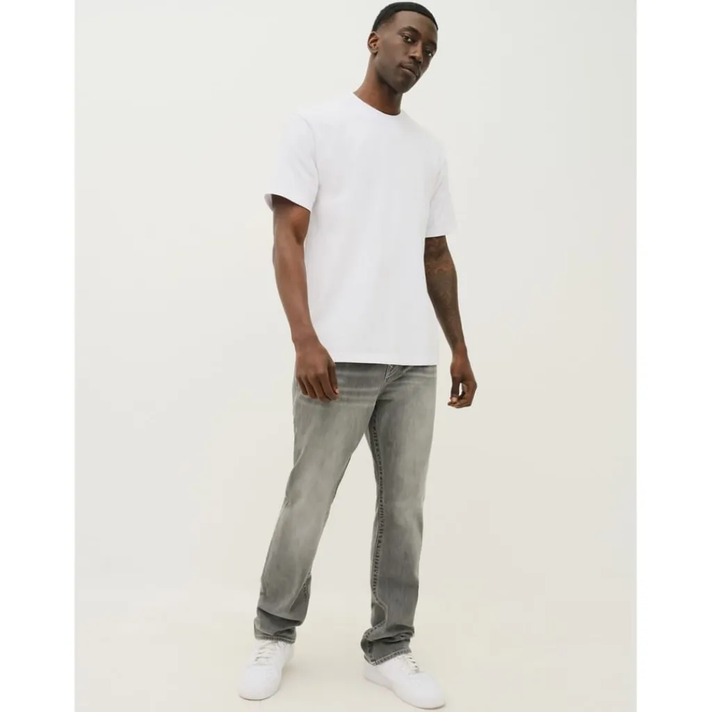 Jeans*True Religion Single Needle Straight Jean in Grey