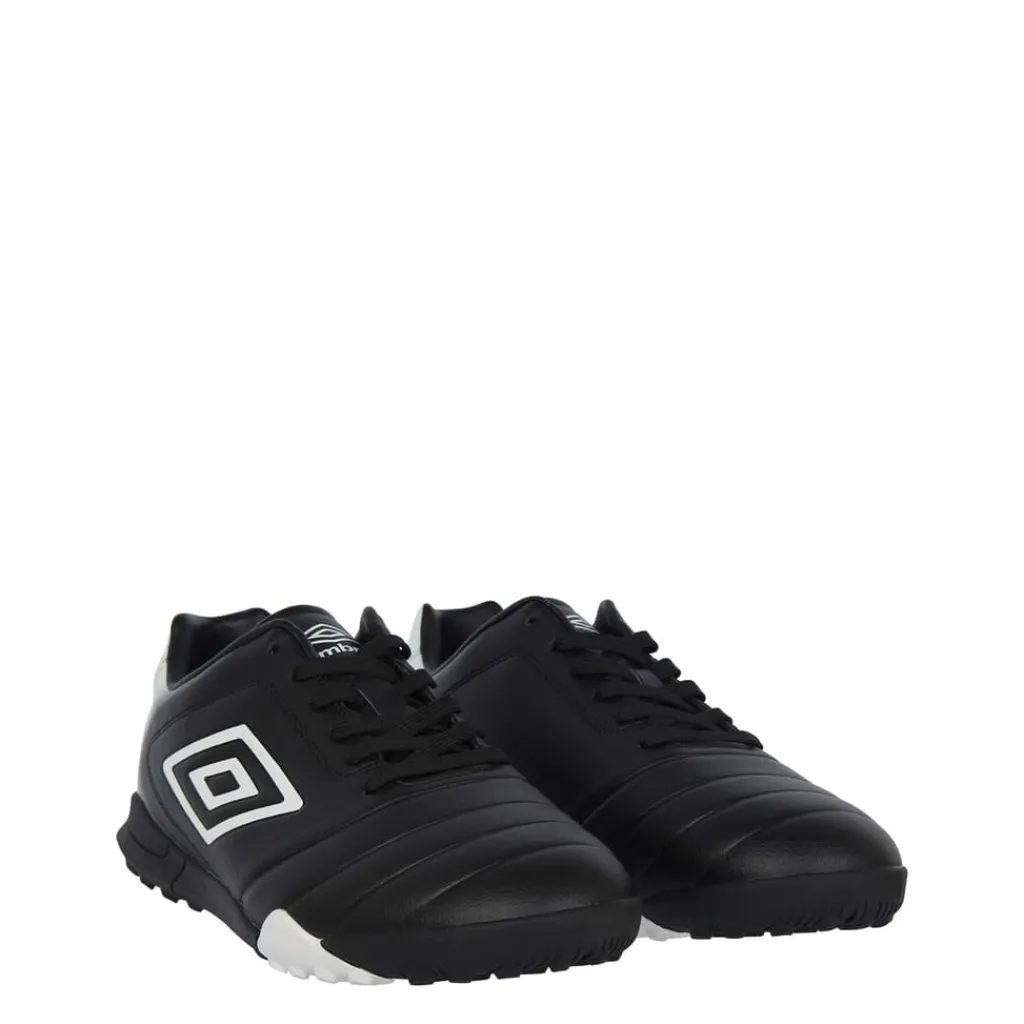 Football Boots*Umbro Calcio Astro Turf Football Trainers in Black