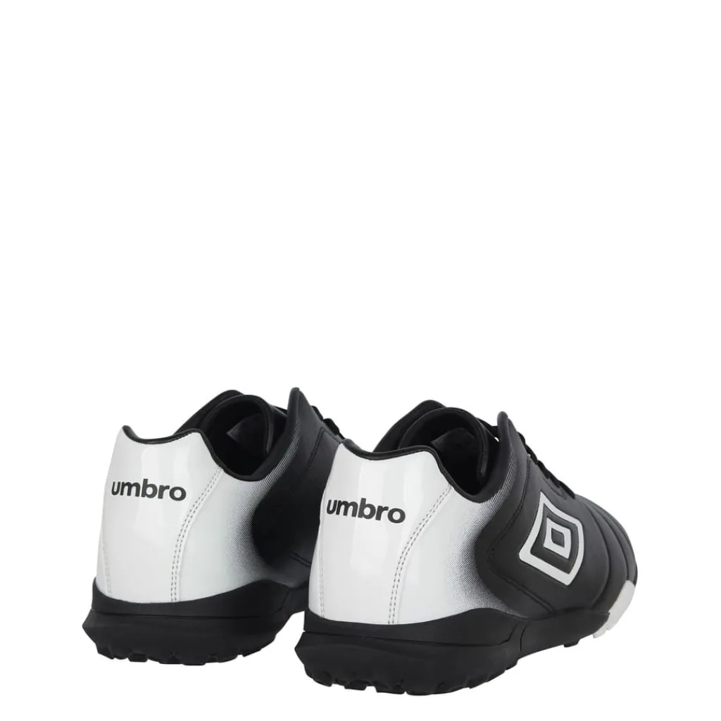 Football Boots*Umbro Calcio Astro Turf Football Trainers in Black