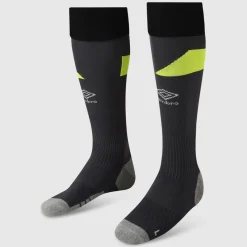 Underwear And Socks*Umbro Goal Keeper Socks in Black yellow