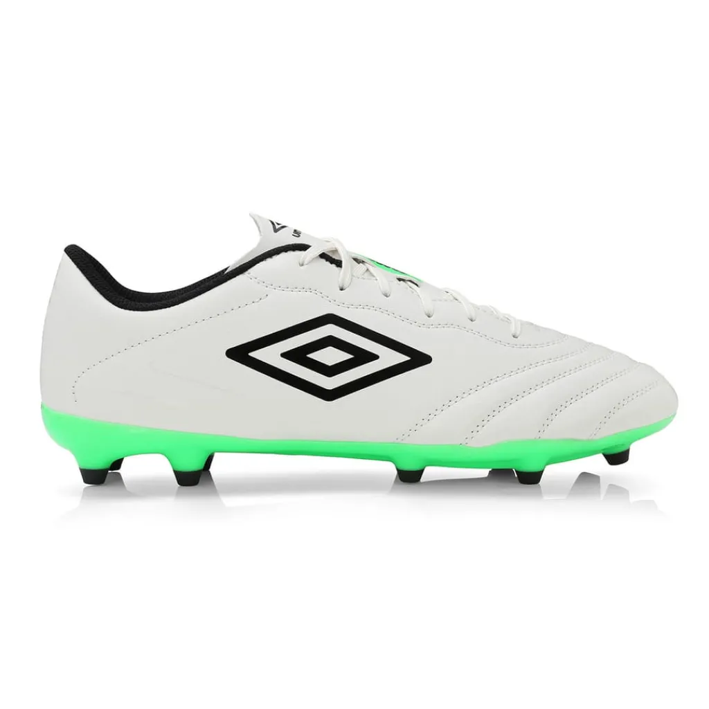 Football Boots*Umbro Tocco III Club FG Football Boots in White Green