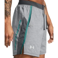 Shorts*Under Armour Launch Shorts in Grey
