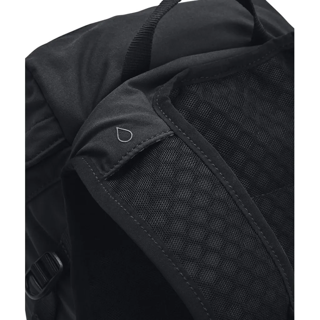 Bags*Under Armour Launch Trail Backpack in Black