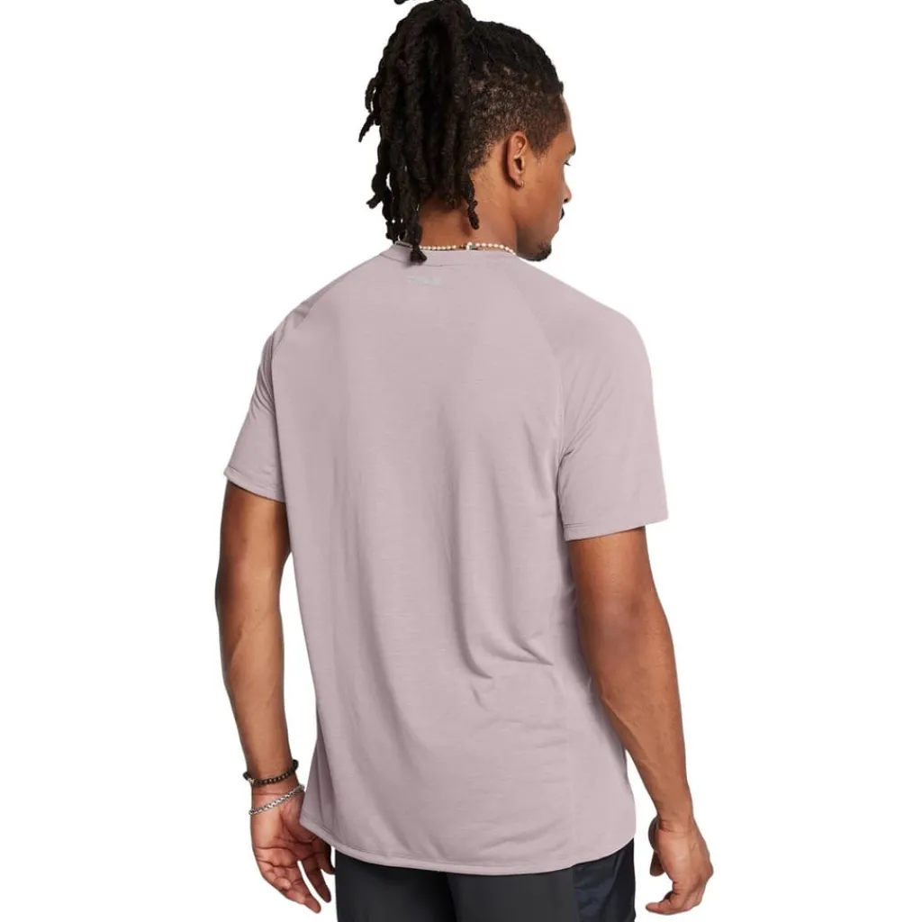 Fitness And Gym Tops*Under Armour M Launc in Grey