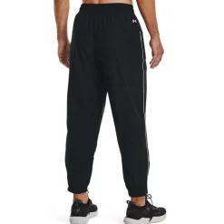 Trousers*Under Armour Project Rock Woven Pants in Black