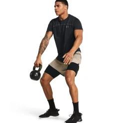 Fitness And Gym Tops*Under Armour Rush Short Sleeve Crew Neck T-Shirt in Black