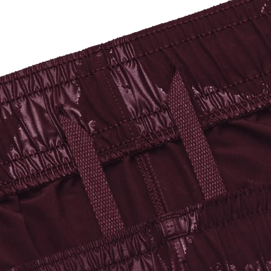Shorts*Under Armour Tech Woven EmboShorts in Black