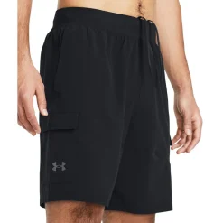 Fitness And Gym Shorts*Under Armour Woven Cargo Shorts in Black