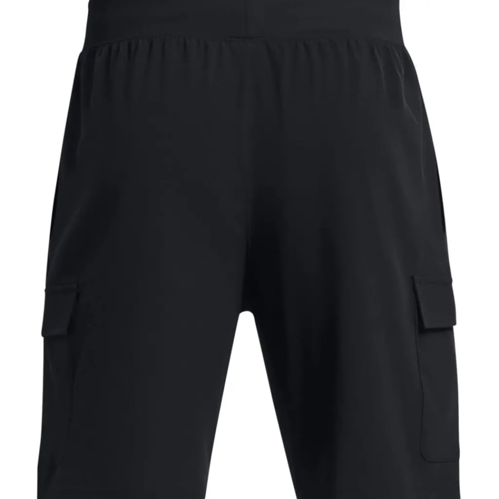 Fitness And Gym Shorts*Under Armour Woven Cargo Shorts in Black