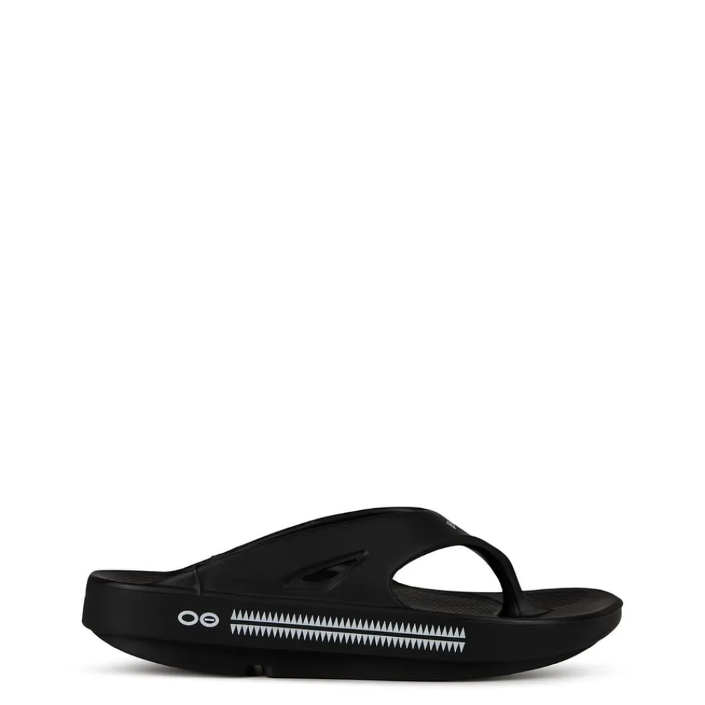Beach Shoes*Undercover Toe Post Flatform Sandals in Black