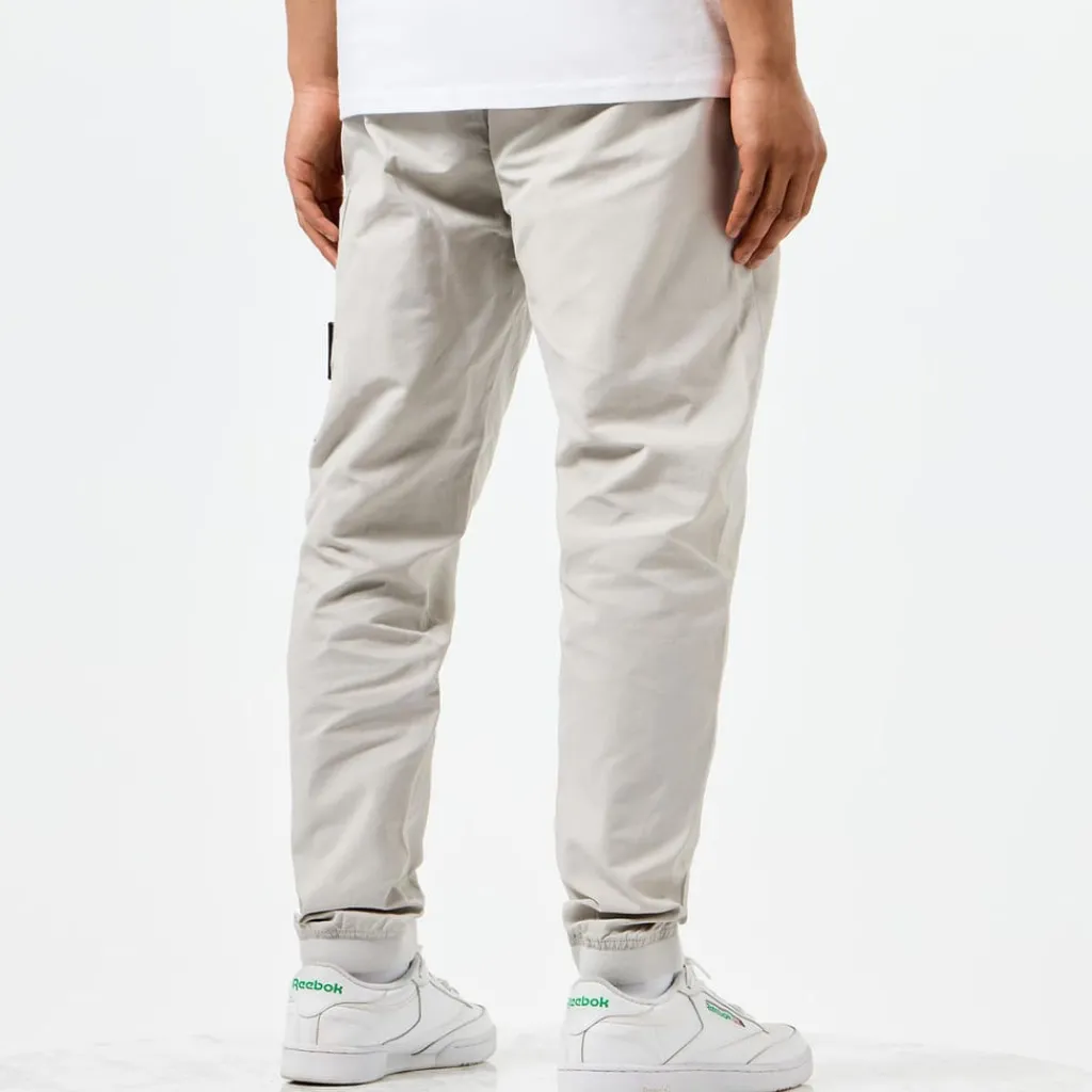 Trousers*Weekend Offender Hoshino Cargo Pants in Light Grey